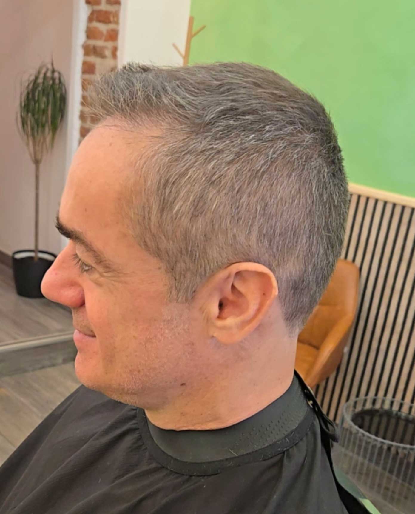 camuflaje-de-canas-hombre-pelo-y-barba