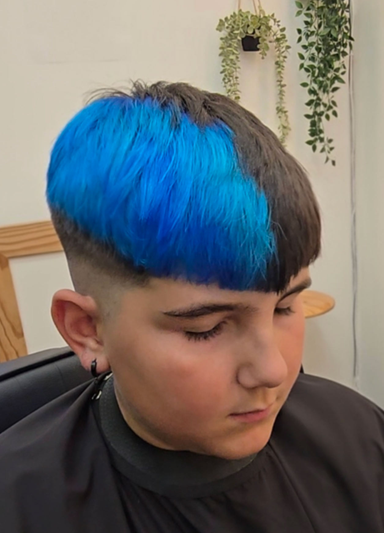 peluqueria-color-azul-fantasia